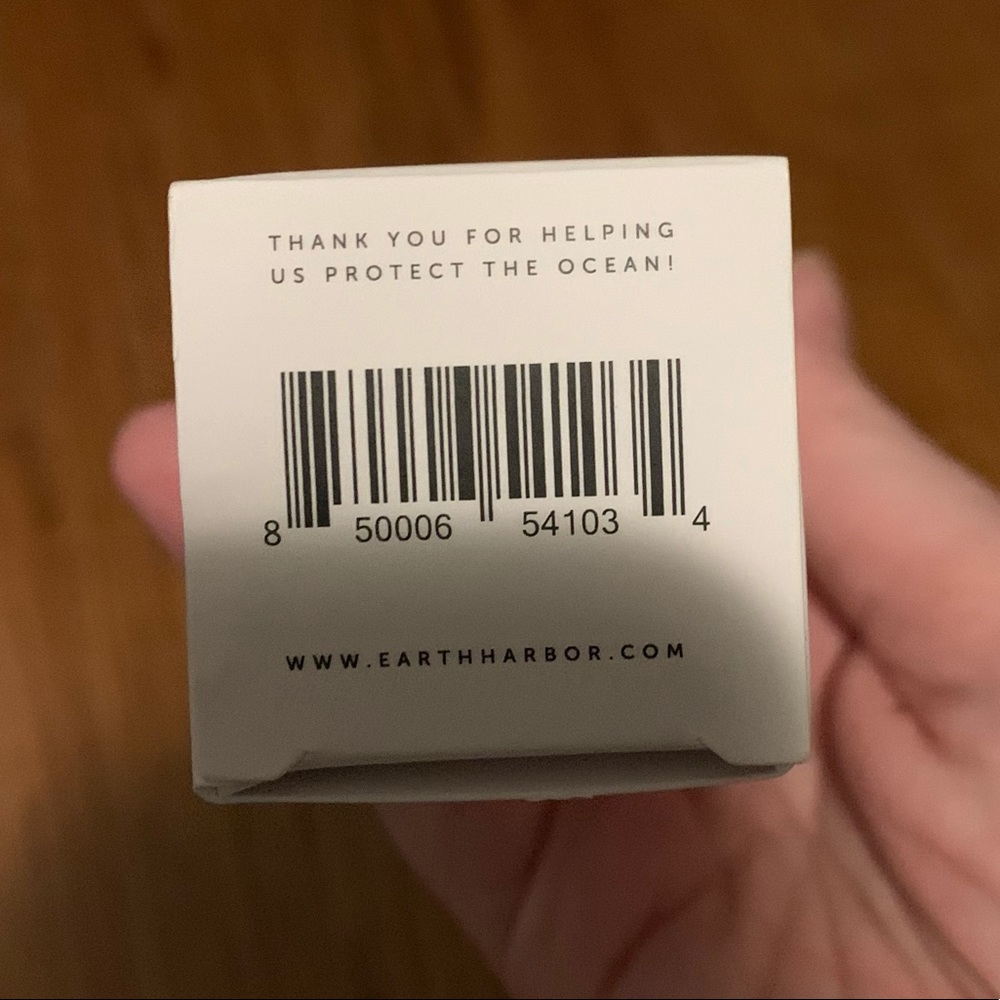 2/$22✨ Earth Harbor Marina Brightening Ampoule - Picture 10 of 10
